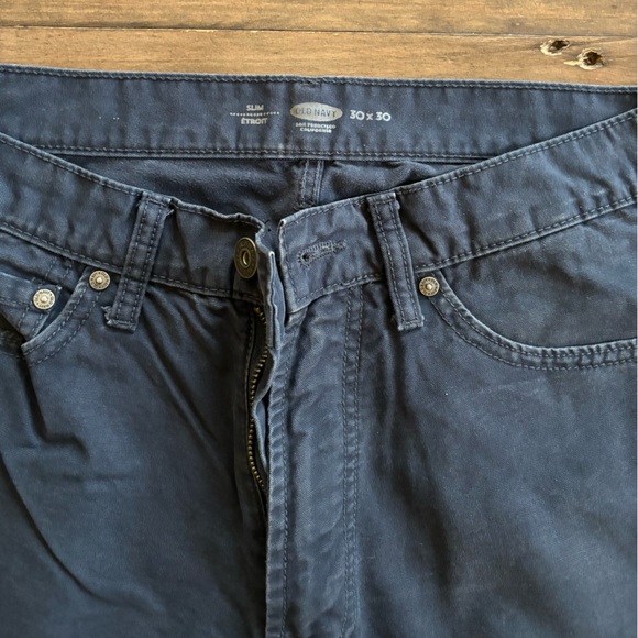 Old Navy 5-pocket Slim Fit Pants - Picture 3 of 4